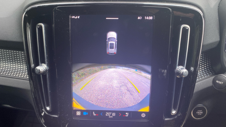 Volvo XC40 2.0 B3P Plus Dark 5dr Auto Petrol Estate